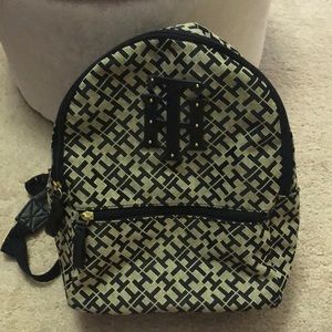Tommy Hilfiger Medium Backpack
